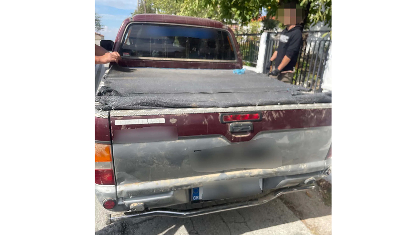 ΕΛ.ΑΣ: Εξαρθρώθηκε η σπείρα με τα «αγροτικά» που διακινούσε αλλοδαπούς